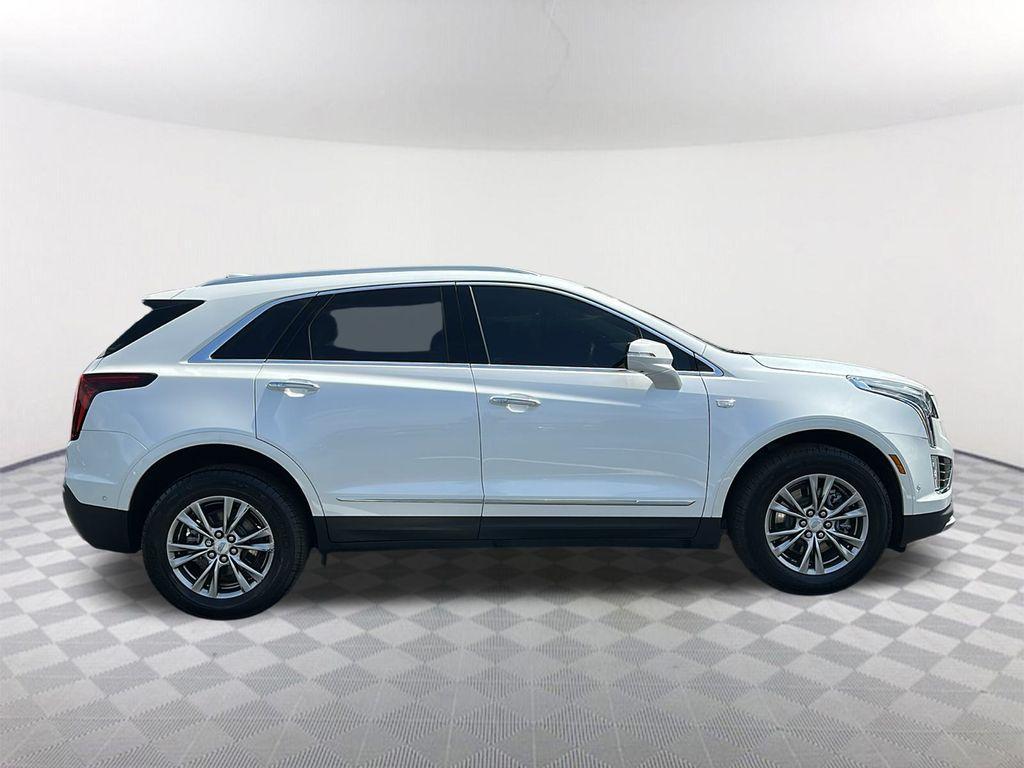 used 2023 Cadillac XT5 car, priced at $37,111