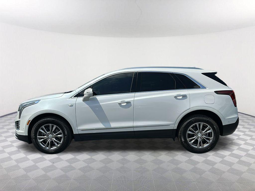 used 2023 Cadillac XT5 car, priced at $37,111