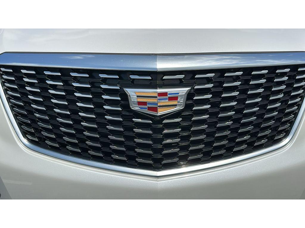 used 2023 Cadillac XT5 car, priced at $37,111