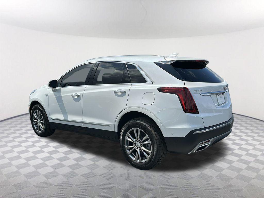 used 2023 Cadillac XT5 car, priced at $37,111
