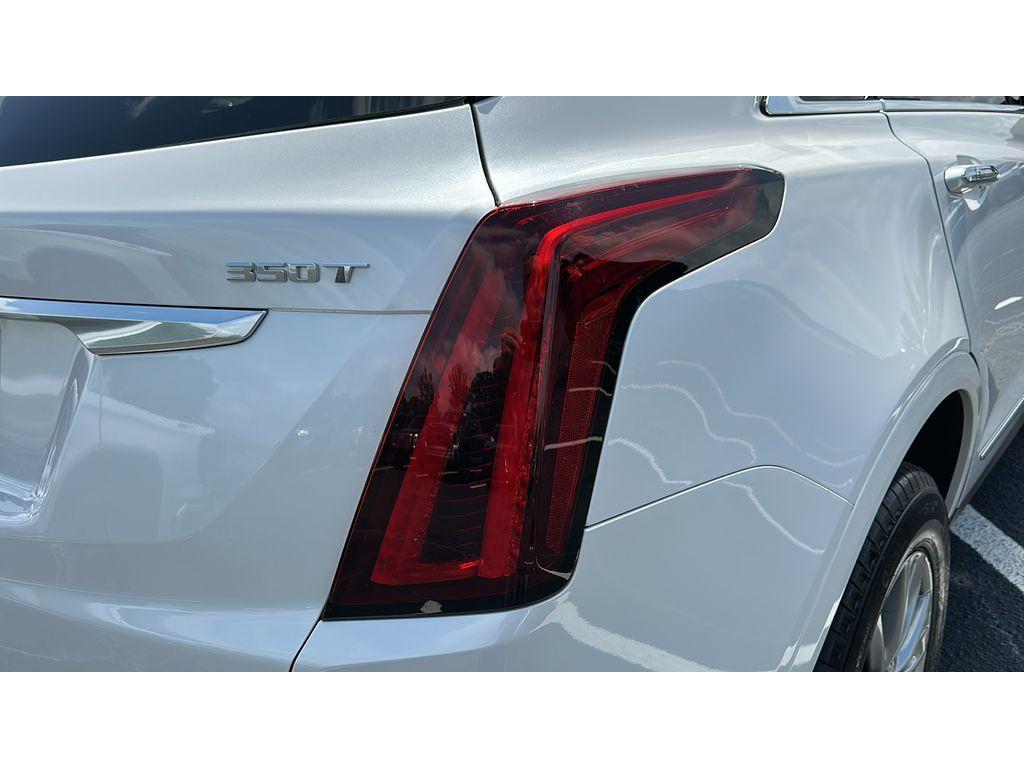 used 2023 Cadillac XT5 car, priced at $37,111