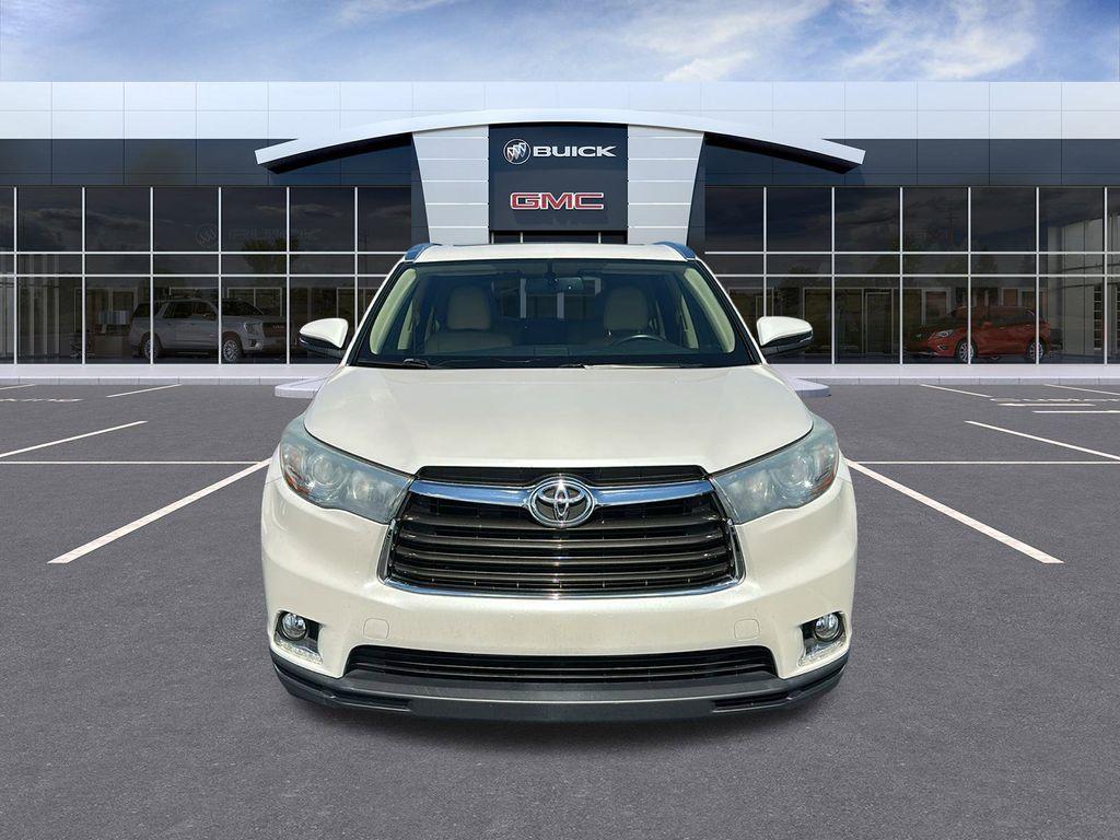 used 2015 Toyota Highlander car, priced at $16,998