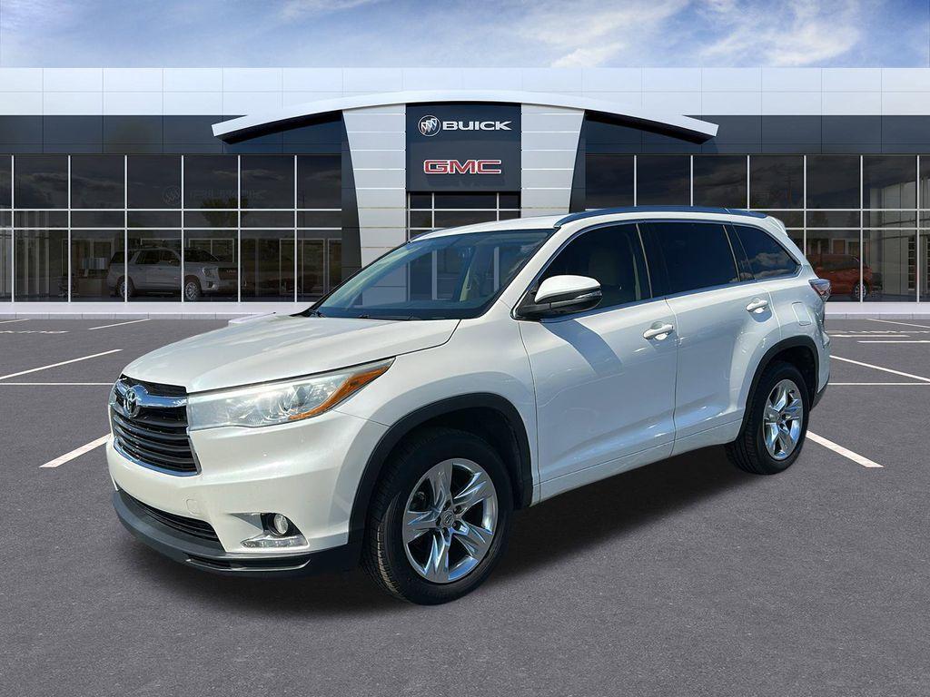 used 2015 Toyota Highlander car, priced at $17,989