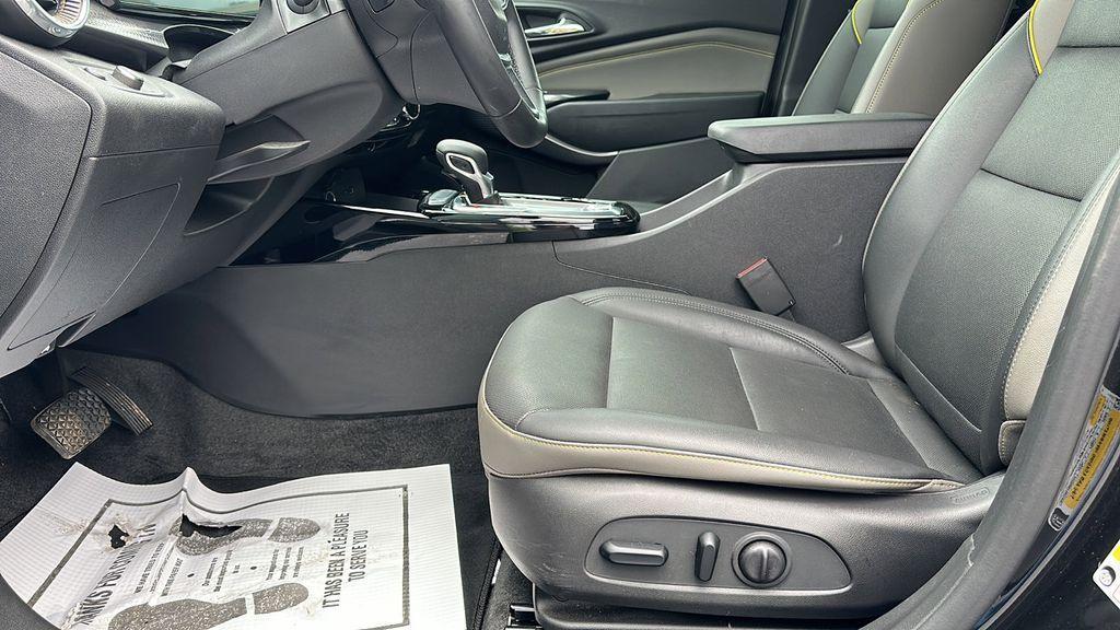 used 2025 Chevrolet Trax car, priced at $24,998