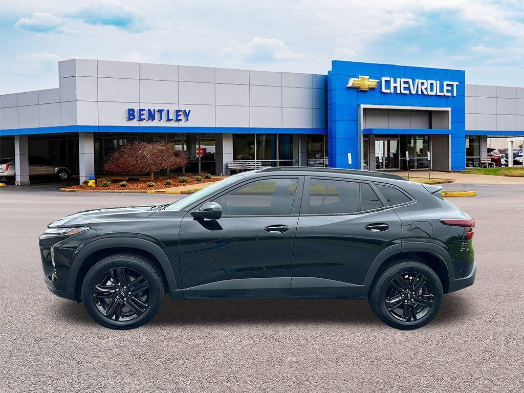 used 2025 Chevrolet Trax car, priced at $24,998