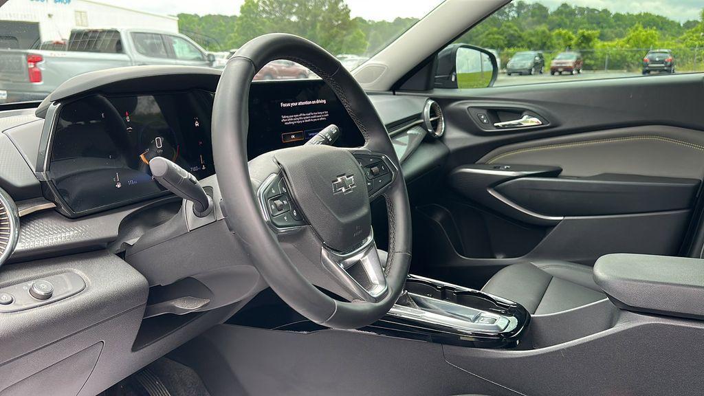 used 2025 Chevrolet Trax car, priced at $24,998