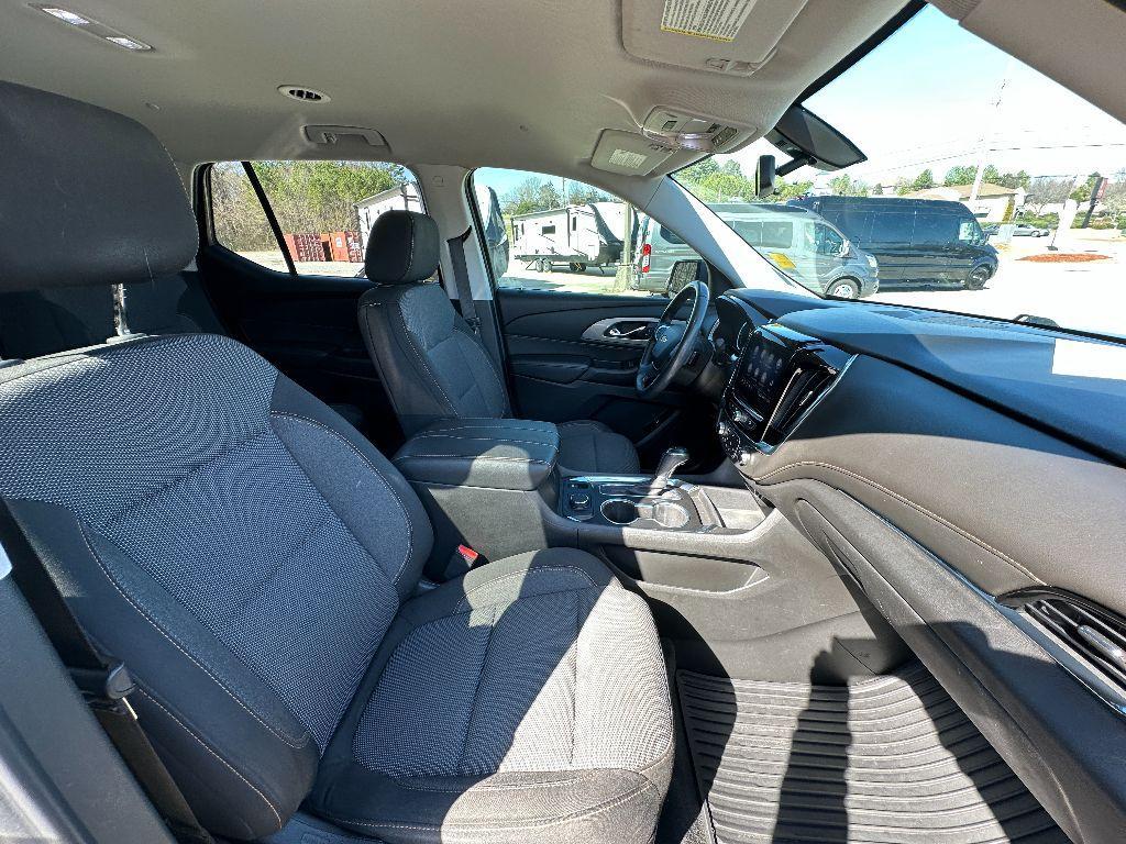 used 2020 Chevrolet Traverse car, priced at $19,233