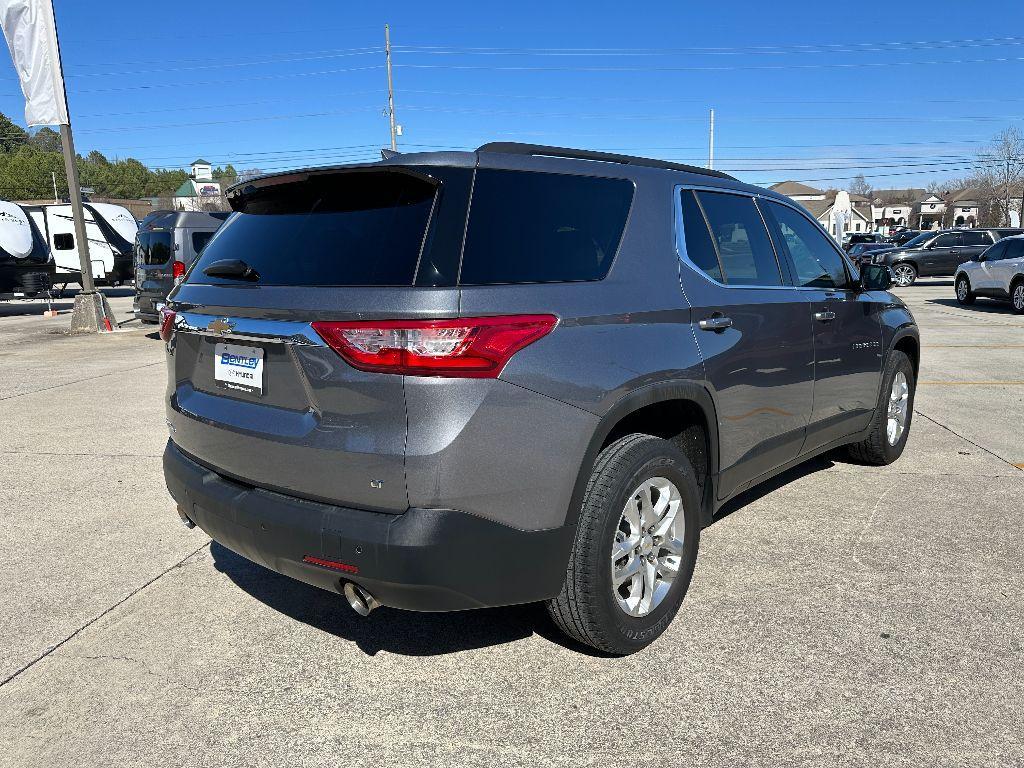 used 2020 Chevrolet Traverse car, priced at $19,233