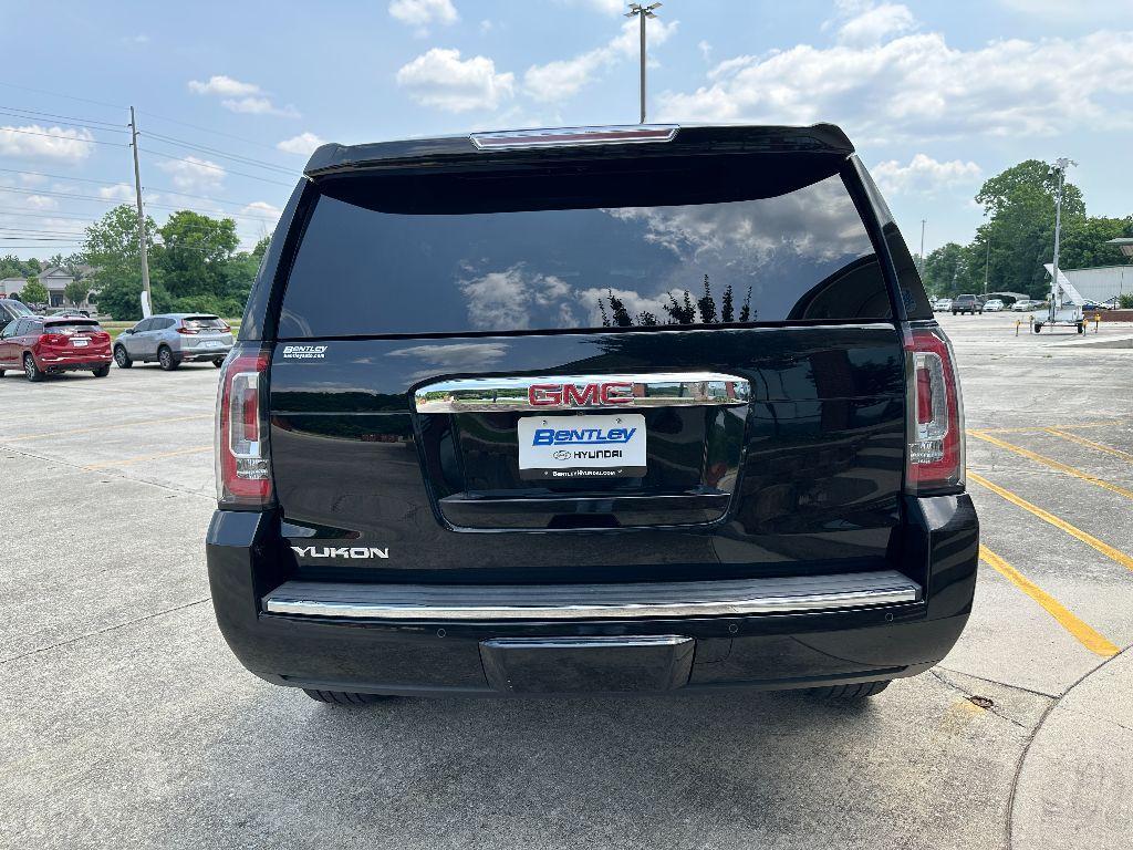 used 2017 GMC Yukon car, priced at $30,211