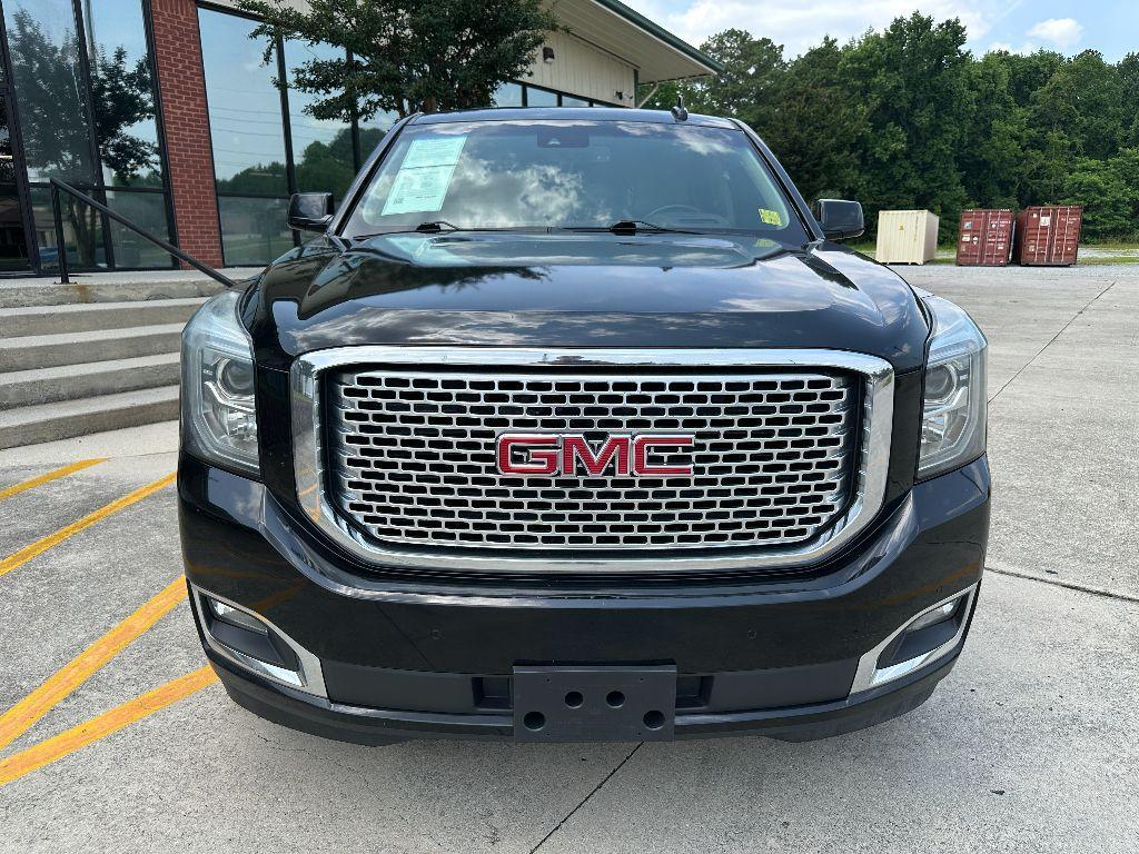 used 2017 GMC Yukon car, priced at $30,211