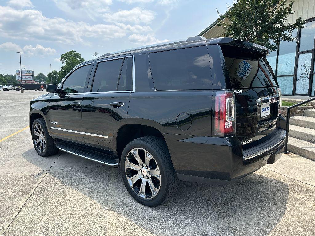 used 2017 GMC Yukon car, priced at $30,211
