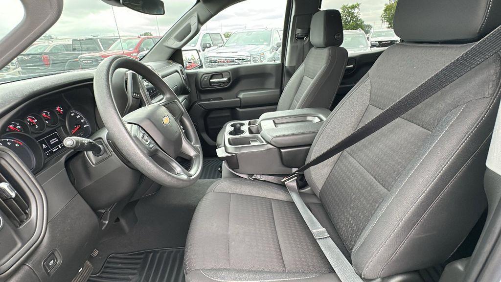 used 2023 Chevrolet Silverado 1500 car, priced at $32,900