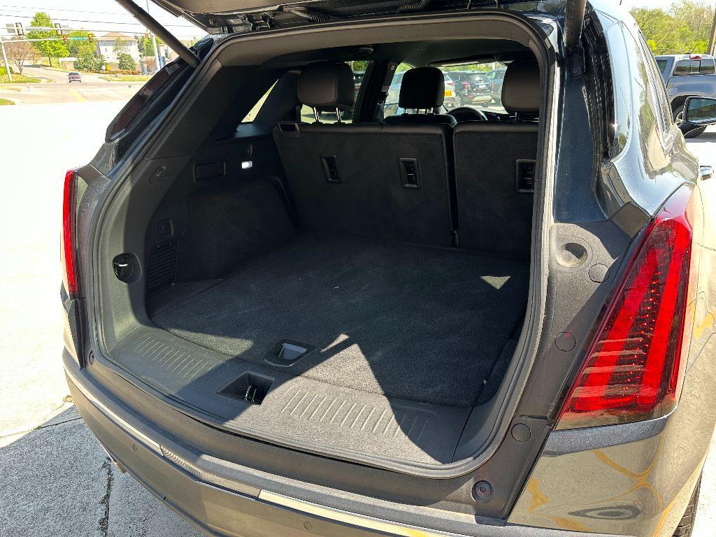 used 2021 Cadillac XT5 car, priced at $23,875