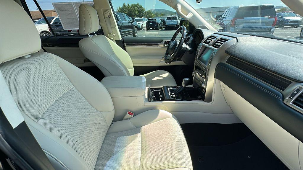 used 2020 Lexus GX 460 car, priced at $33,968