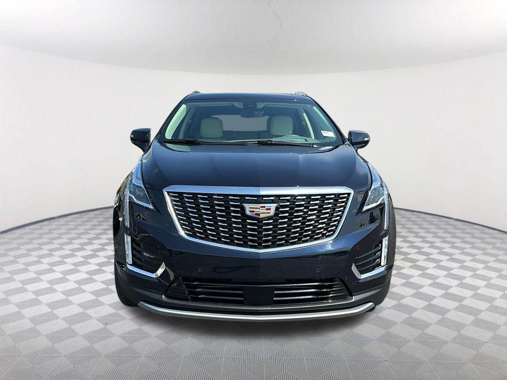 used 2022 Cadillac XT5 car, priced at $31,898
