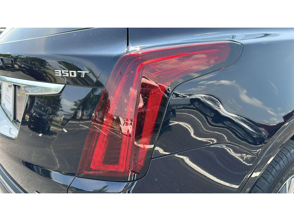 used 2022 Cadillac XT5 car, priced at $31,898