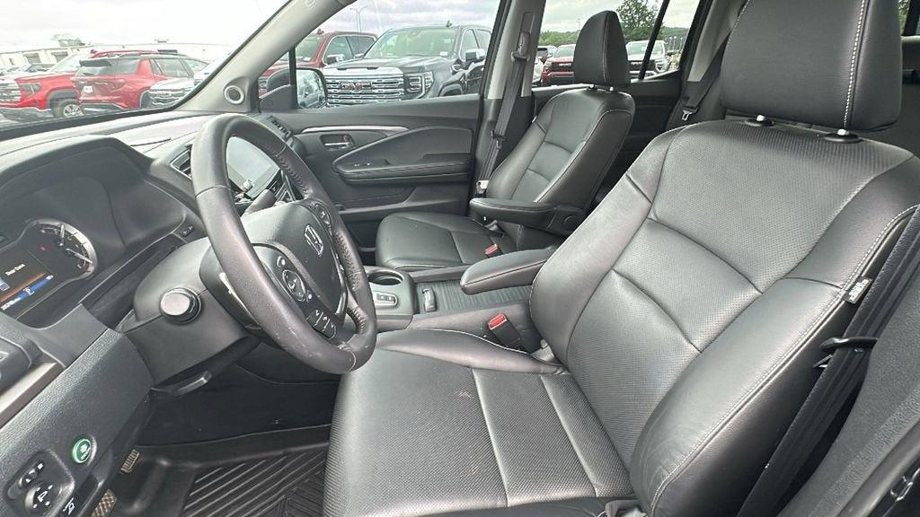 used 2023 Honda Ridgeline car, priced at $34,097