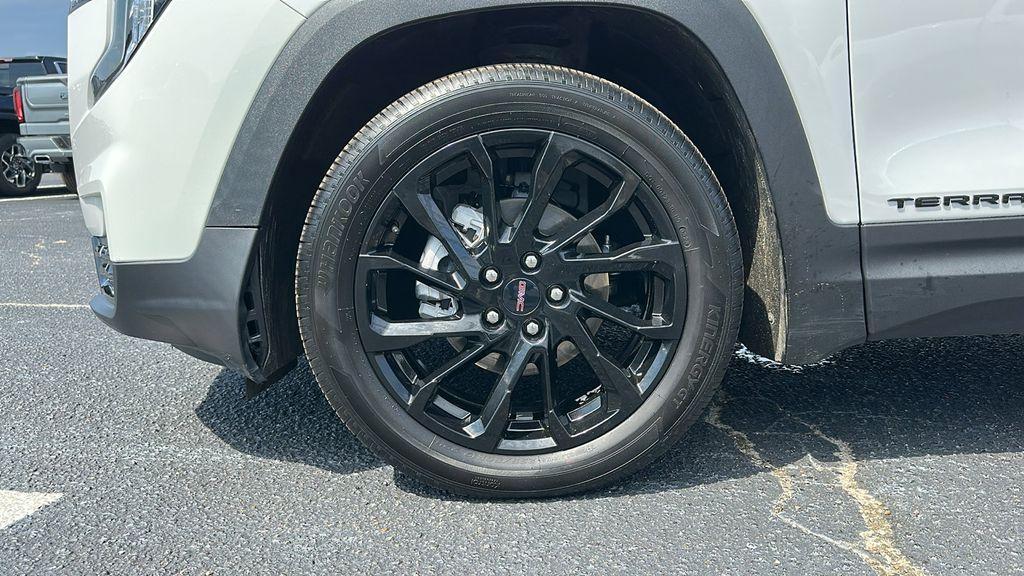 used 2023 GMC Terrain car, priced at $24,587