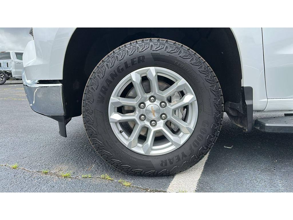 used 2025 Chevrolet Silverado 1500 car, priced at $48,989