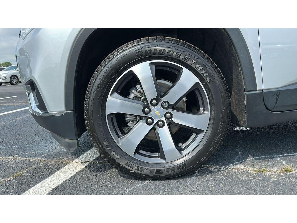 used 2020 Chevrolet Traverse car, priced at $26,898