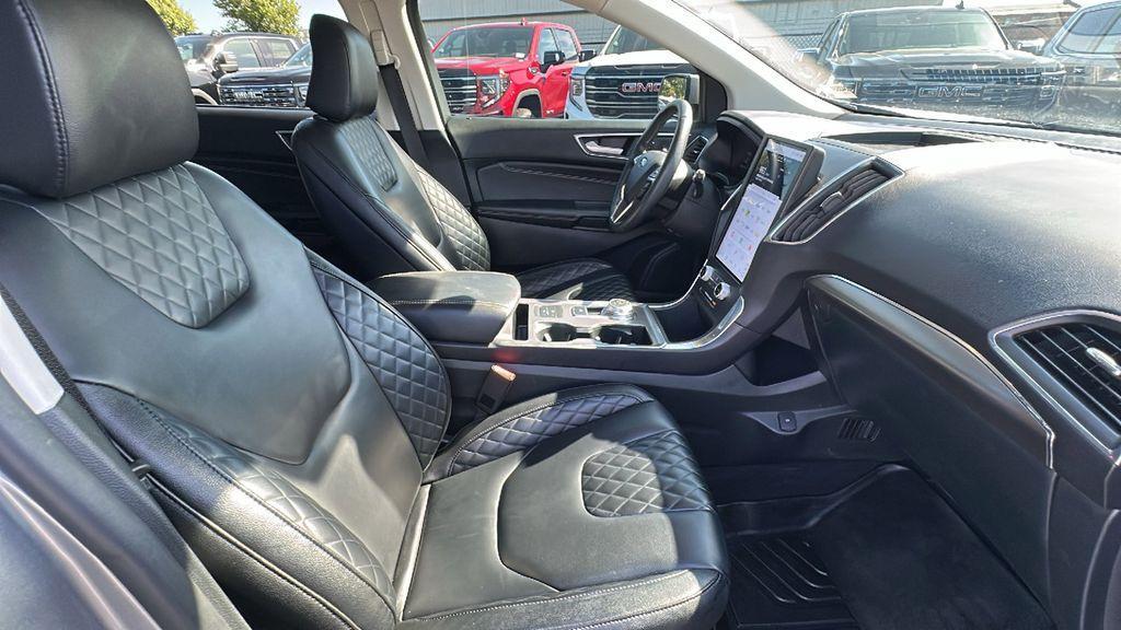 used 2024 Ford Edge car, priced at $30,239