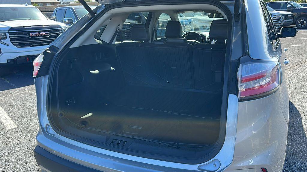 used 2024 Ford Edge car, priced at $30,239