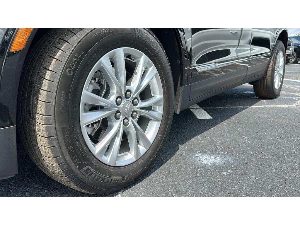 used 2023 Cadillac XT5 car, priced at $32,098