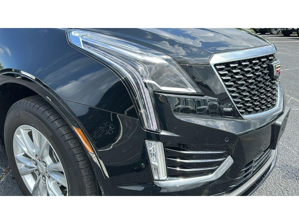 used 2023 Cadillac XT5 car, priced at $32,098