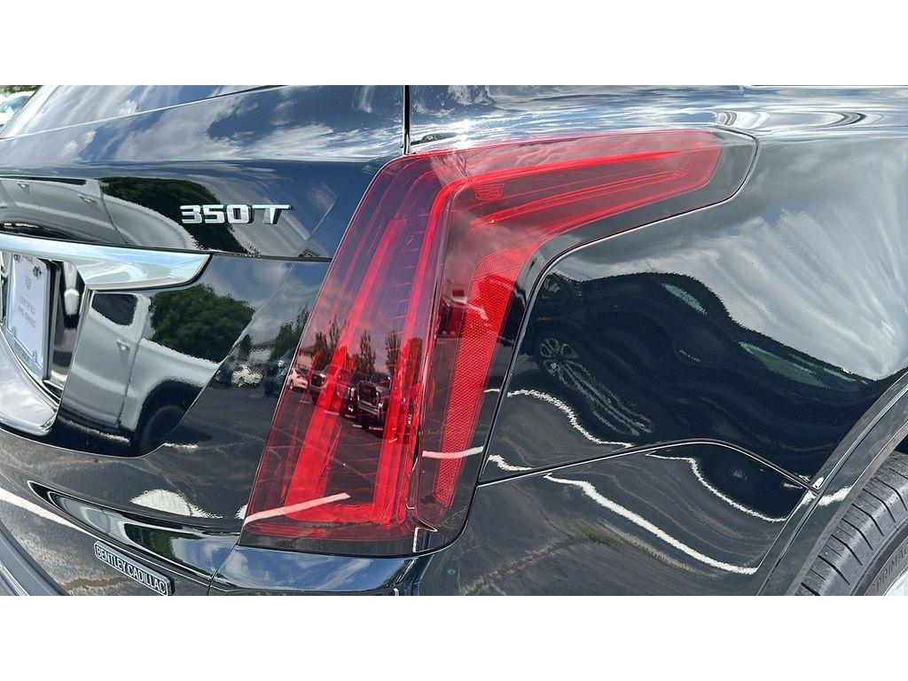 used 2023 Cadillac XT5 car, priced at $32,098