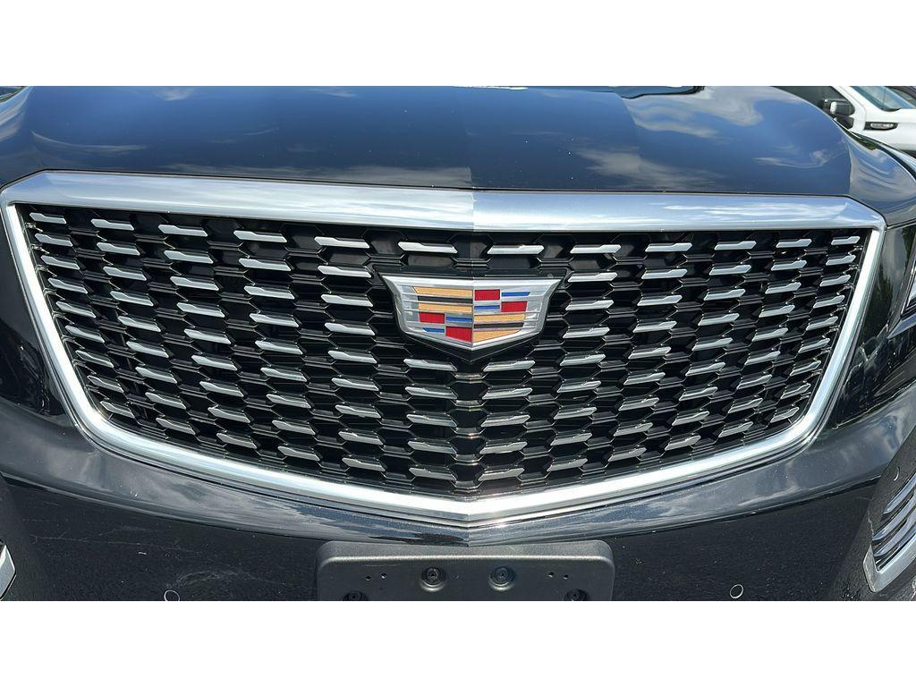 used 2023 Cadillac XT5 car, priced at $32,098