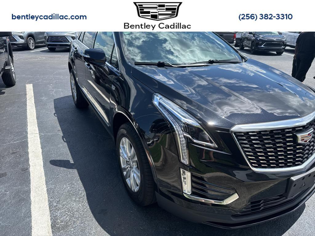 used 2023 Cadillac XT5 car, priced at $32,098