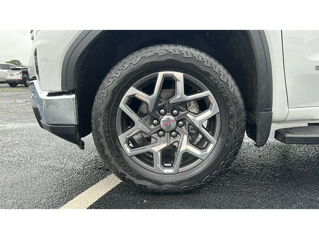 used 2024 GMC Sierra 1500 car, priced at $52,139