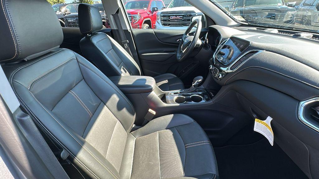 used 2023 Chevrolet Equinox car, priced at $28,239