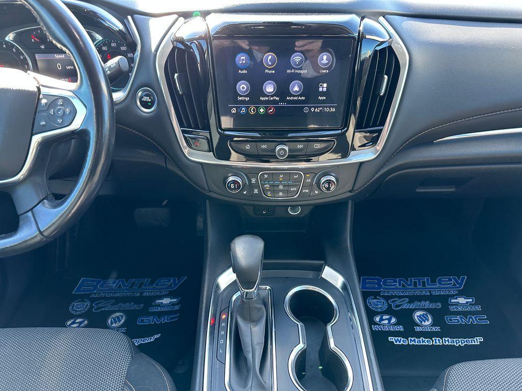 used 2021 Chevrolet Traverse car, priced at $21,998