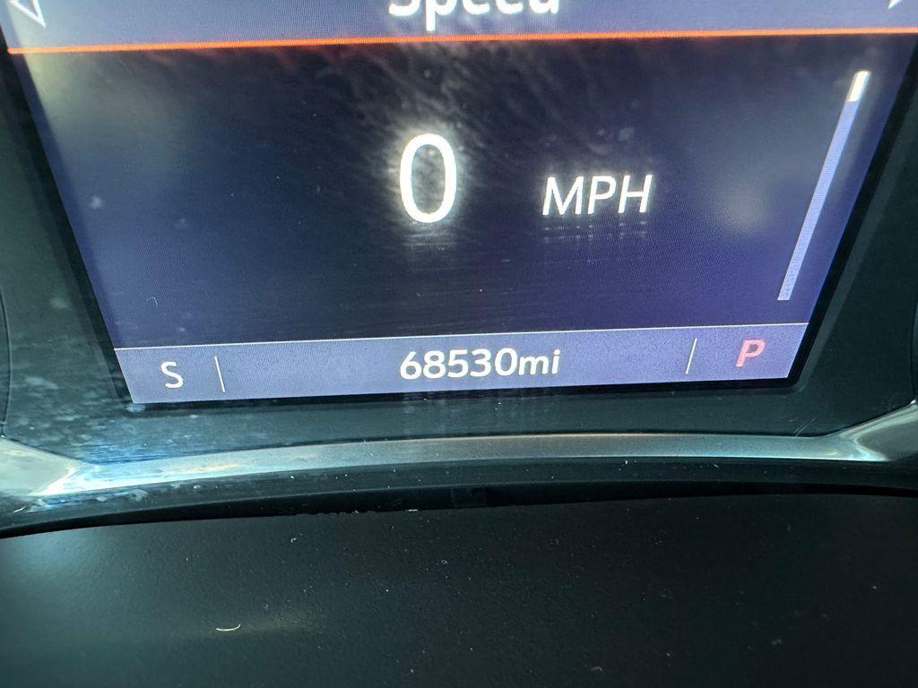 used 2021 Chevrolet Traverse car, priced at $21,998