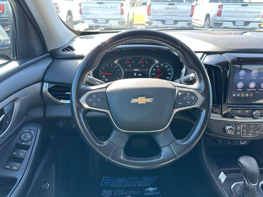 used 2021 Chevrolet Traverse car, priced at $21,998