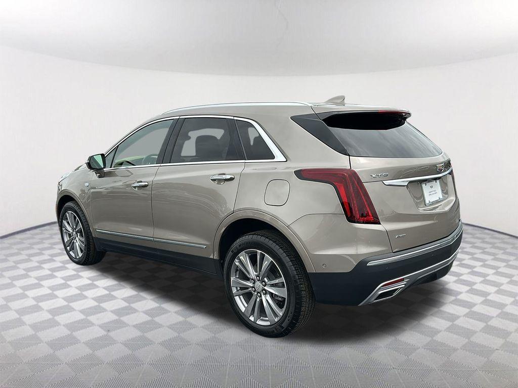 used 2022 Cadillac XT5 car, priced at $39,587
