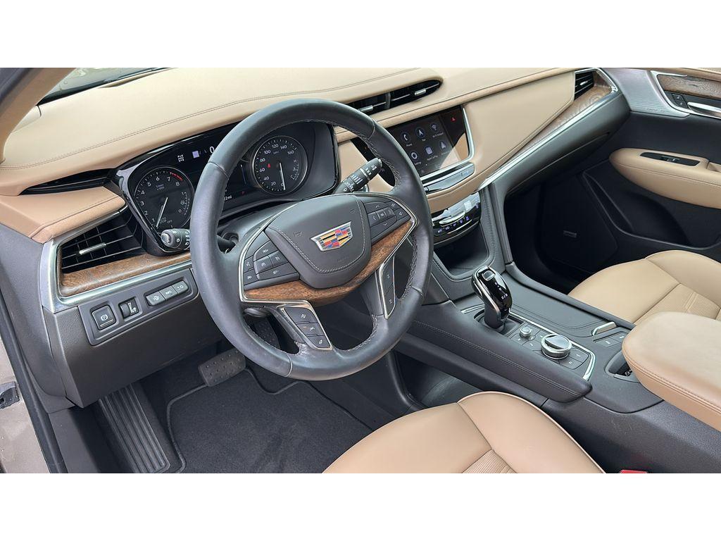 used 2022 Cadillac XT5 car, priced at $39,587