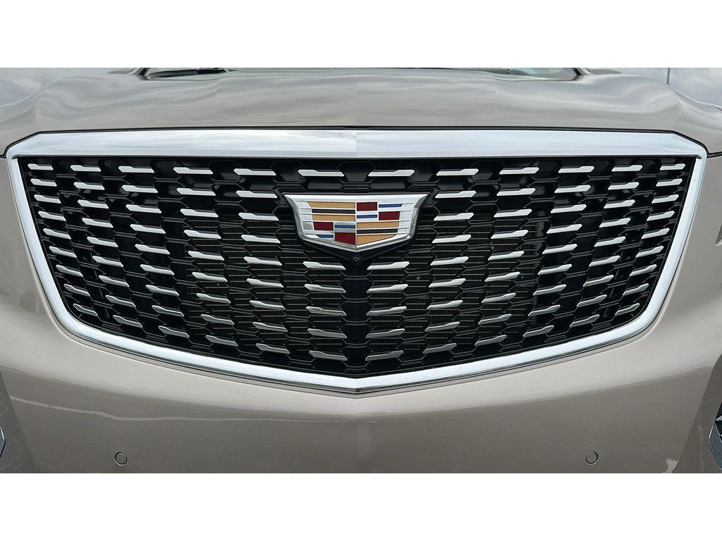 used 2022 Cadillac XT5 car, priced at $39,587