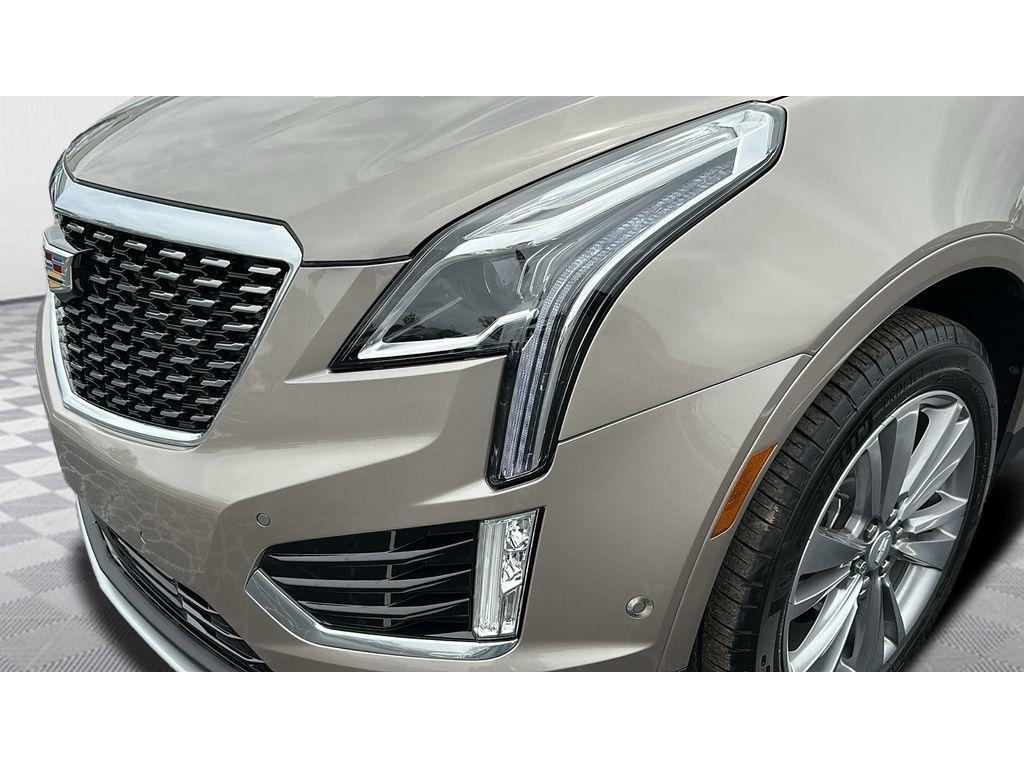 used 2022 Cadillac XT5 car, priced at $39,587
