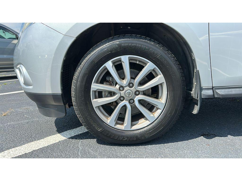 used 2016 Nissan Pathfinder car, priced at $10,455