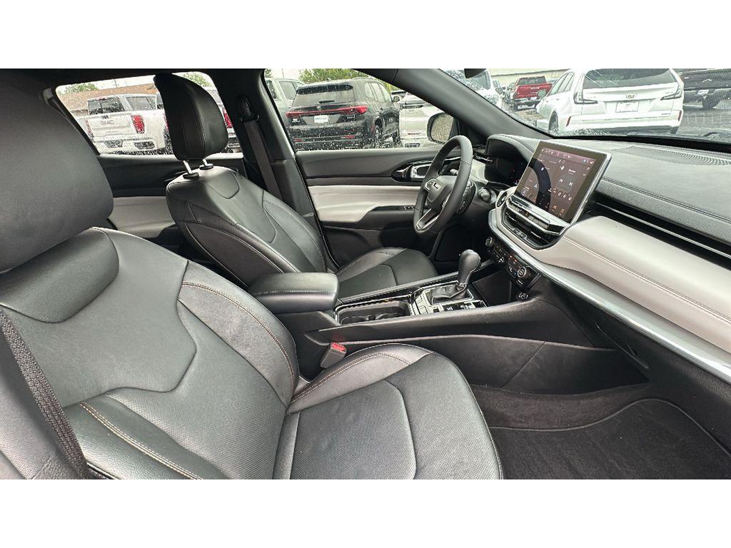 used 2024 Jeep Compass car, priced at $27,989