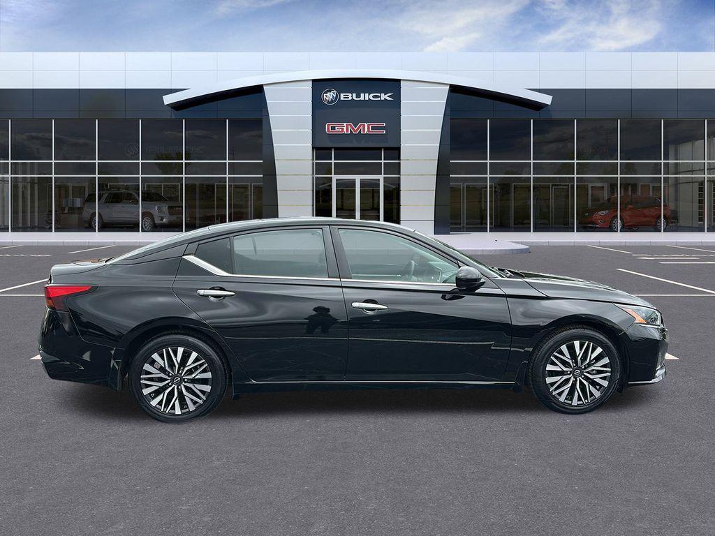 used 2023 Nissan Altima car, priced at $19,900
