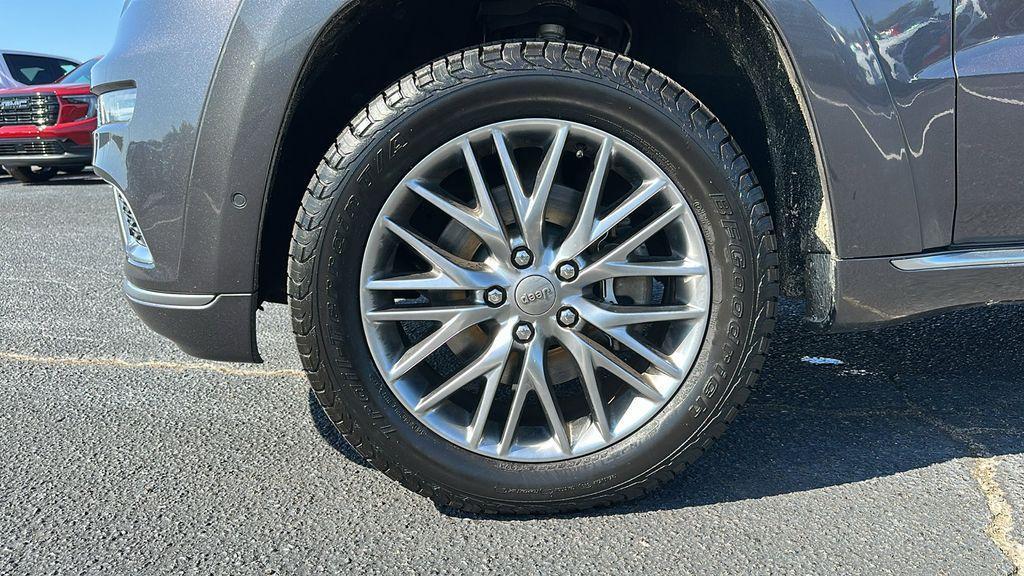 used 2018 Jeep Grand Cherokee car, priced at $20,439