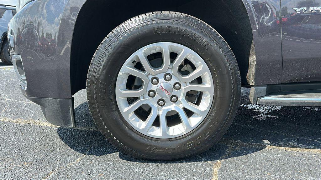 used 2016 GMC Yukon car, priced at $19,239