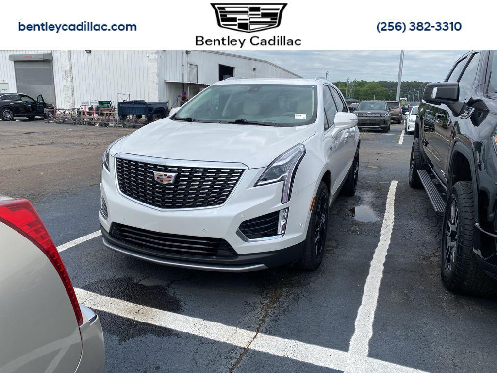 used 2021 Cadillac XT5 car, priced at $28,943