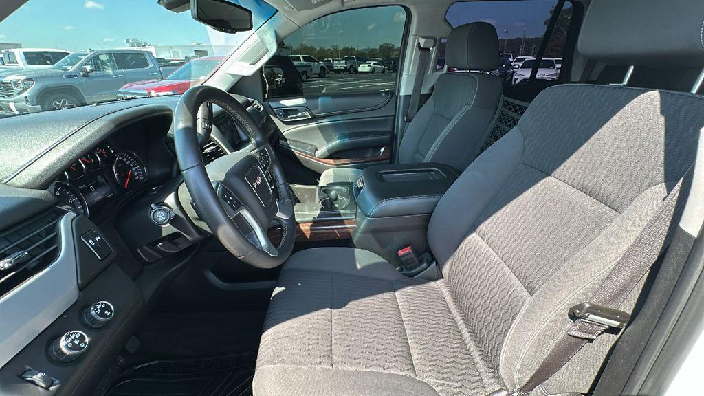 used 2015 GMC Yukon car, priced at $16,828