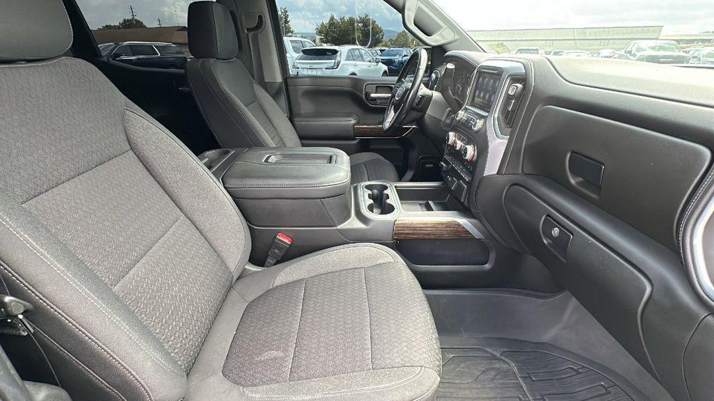 used 2021 GMC Sierra 1500 car, priced at $27,098