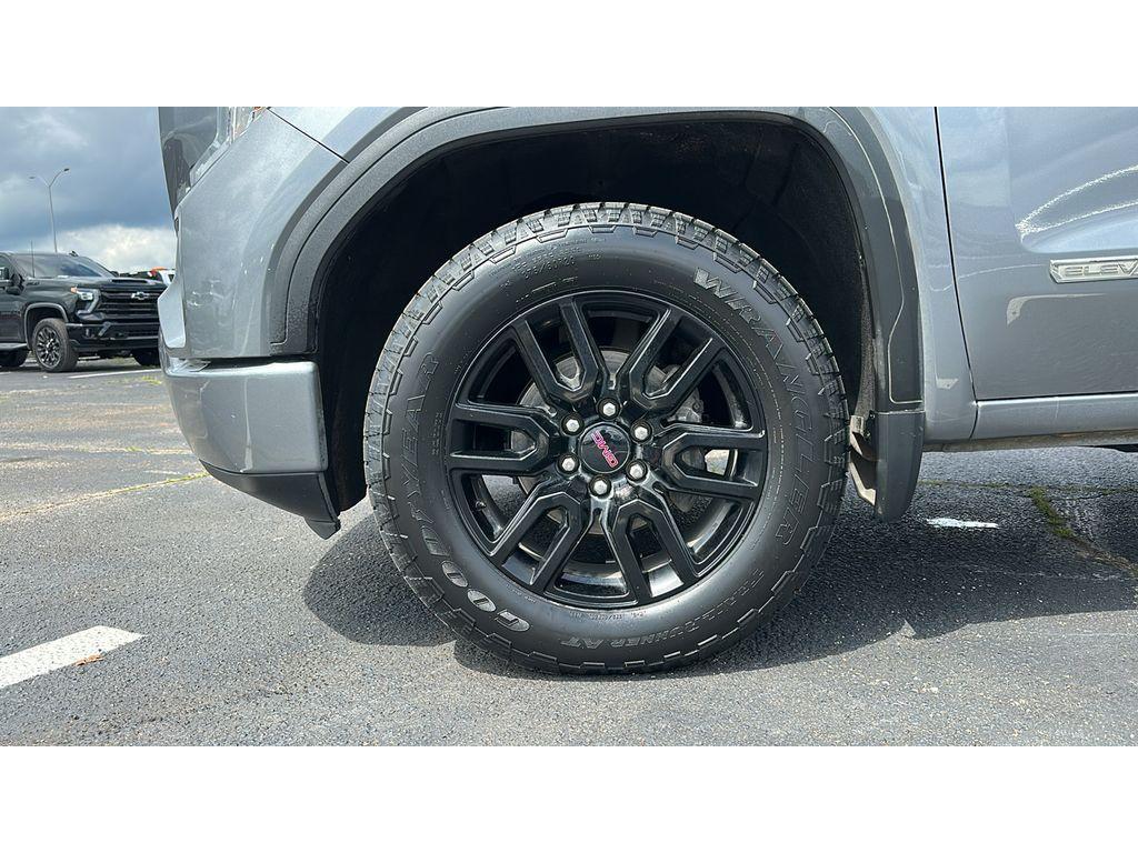 used 2021 GMC Sierra 1500 car, priced at $30,139
