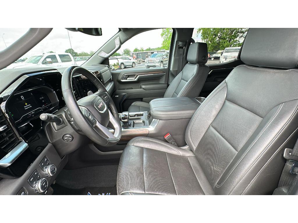 used 2023 GMC Sierra 1500 car, priced at $45,239